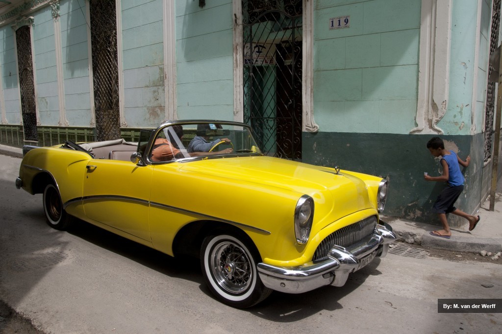 Yellow cab in Havana